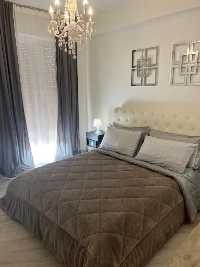 Casa Pepi Apartment เปซาโร ภายนอก รูปภาพ
