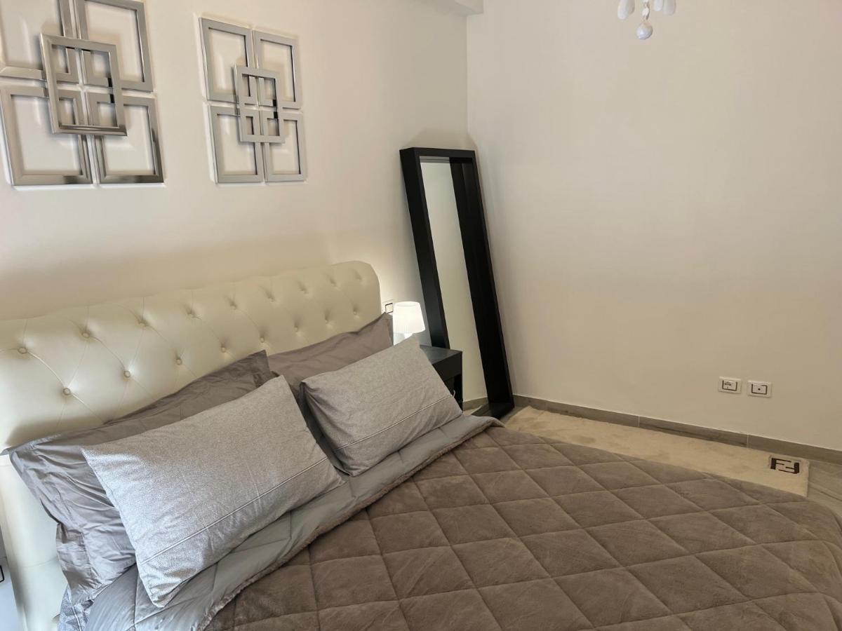 Casa Pepi Apartment เปซาโร ภายนอก รูปภาพ